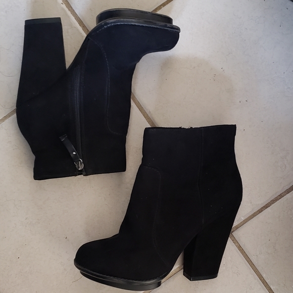 Platform Trafaluc heeled suede booties - Picture 2 of 6